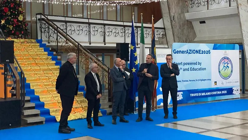 Gli auguri di Natale nella sede di piazza Borsa a Treviso