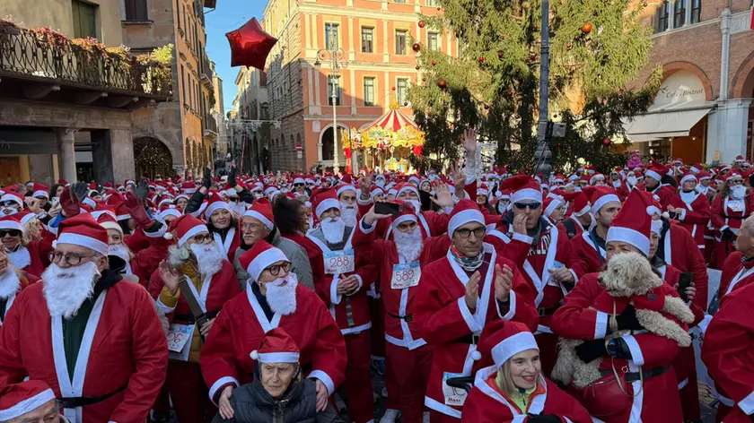A Treviso la corsa dei Babbi Natale
