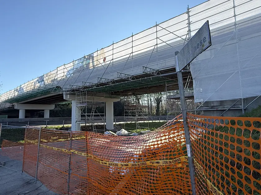 I lavori sul cavalcavia di via Zermanese a Treviso