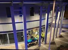 I soccorsi al militare ferito