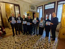 Il nuovo patto dei sindaci per assumere i disoccupati