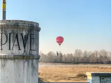 Una delle quattro mongolfiere che hanno sorvolato le colline Unesco (Stefano Zuccolotto)