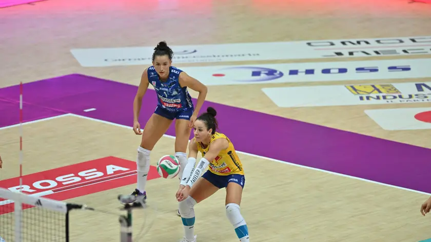 Monica De Gennaro (Lvf)