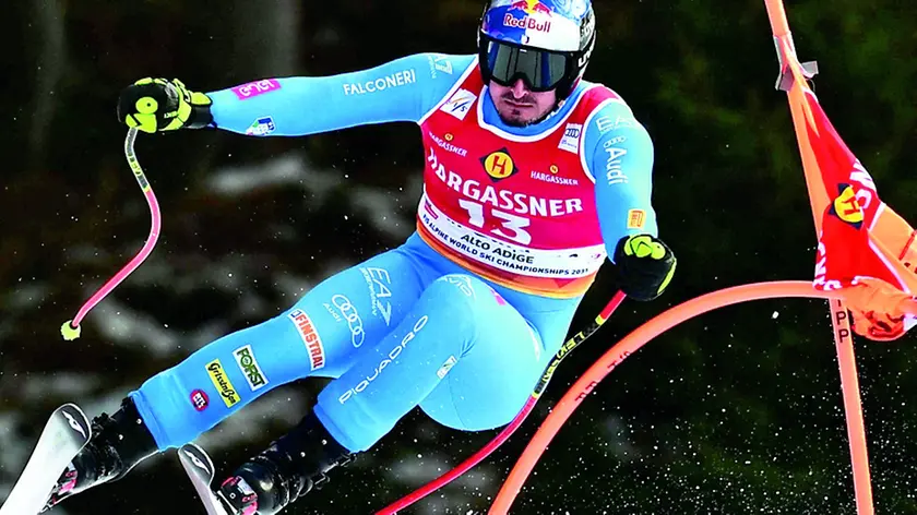 Il discesista azzurro Dominik Paris nella libera che si è gareggiata il 18 dicembre in Val Gardena