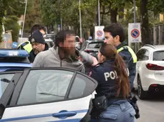 Molesta il sindaco durante la marcia della Befana: 41enne daspato dai bar di Conegliano