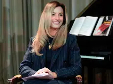 La direttrice d'orchestra Beatrice Venezi durante la conferenza stampa per la presentazione della nuova produzione della 'Carmen' di Georges Bizet, al Teatro Verdi di Pisa, 20 gennaio 2026. ANSA/ENRICO MATTIA DEL PUNTA