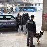 Controlli della polizia all’autostazione Mom di via Lungosile Mattei a Treviso