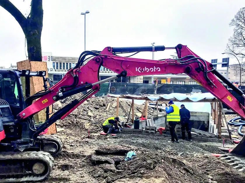 Una parte del cantiere della stazione: lavori in corso dall’estate del 2022 e conclusione dell’opera ancora piuttosto lontana