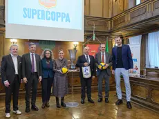 Michelli (Fipav Fvg), Fistetto (ad Lega Pallavolo Serie A), Tonel, Lodi, Dipiazza e Righi (presidente Lega Pallavolo Serie A) (Foto Silvano)