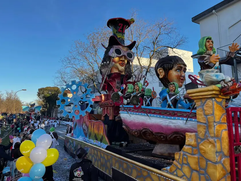 Carri mascherati a Treviso in una passata edizione del Carnevale