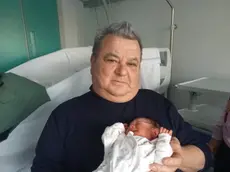 Domenico Commentale con la sua nipotina Samira