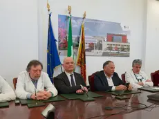 L'equipe del Ca' Foncello con, al centro, il direttore generale dell'Ulss 2 Francesco Benazzi