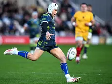 Un calcio di Umaga (URC)