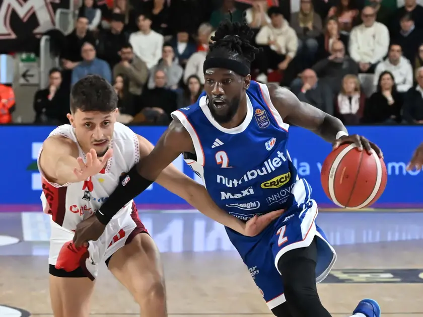 Foto EditorialeReport