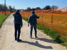 Alcuni residenti lungo il cantiere