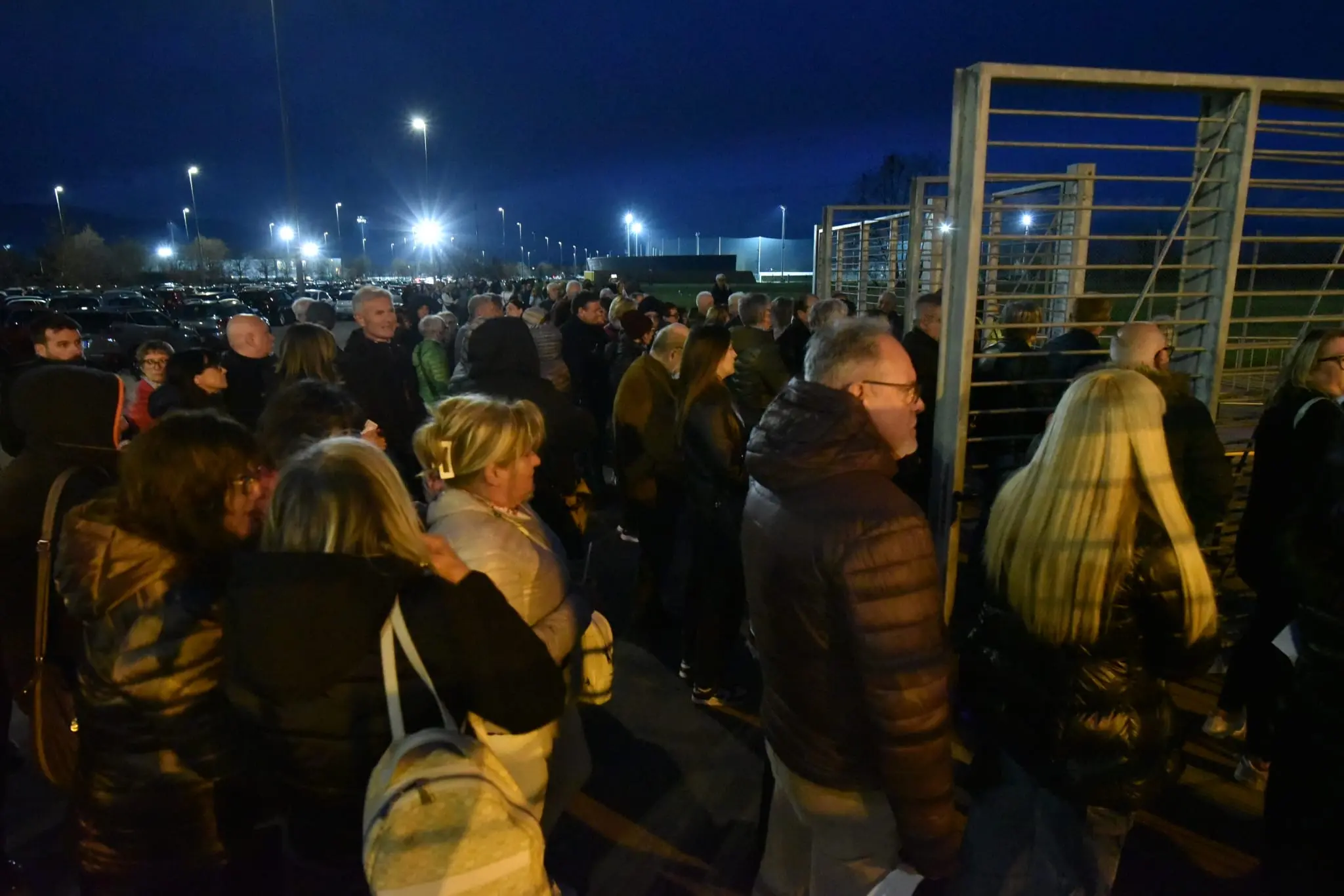 I fan in coda per entrare