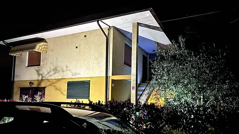 L’abitazione di via Vivaldi a Cavallino Treporti in cui abitava il piccolo Andrea Teso (ph Bortoluzzi)