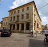 Il palazzo delle ex Poste a San Leonardo a Treviso