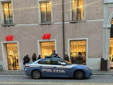 Il furto delle baby ladre si trasforma in rapina: vigilantes presa a schiaffoni