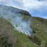 Le fiamme tra i vigneti delle colline Unesco