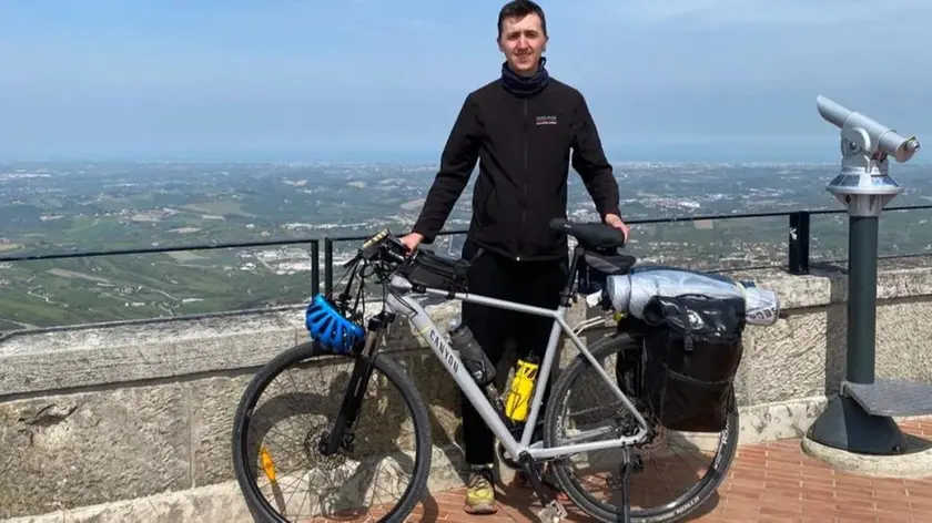 Nicolò Fava con la sua bici