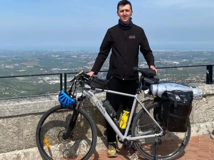 Nicolò Fava con la sua bici