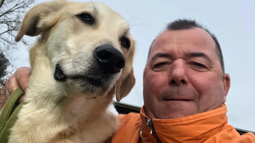 Marco Ferretto, 60 anni, con il suo cane