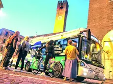 Un bus a chiamata in piazza dei Signori