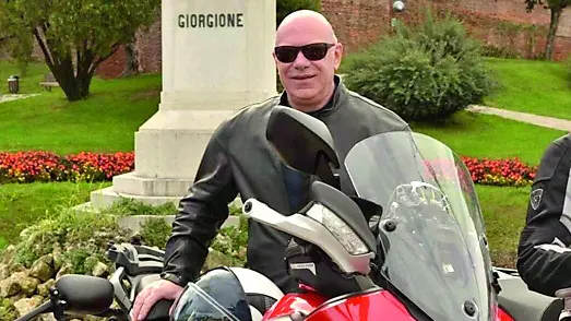 Diego Comacchio con la sua Ducati