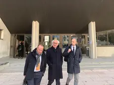 A sinistra una foto d'archivio con l’avvocato Crea e al centro Sernagiotto. A destra l’avvocato Benozzati, legale di Baldissin
