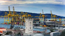 Un’immagine del Molo Settimo a Trieste dove Msc controlla il terminal container