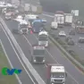 Uno dei due incidenti tra tir in A4 direzione Milano
