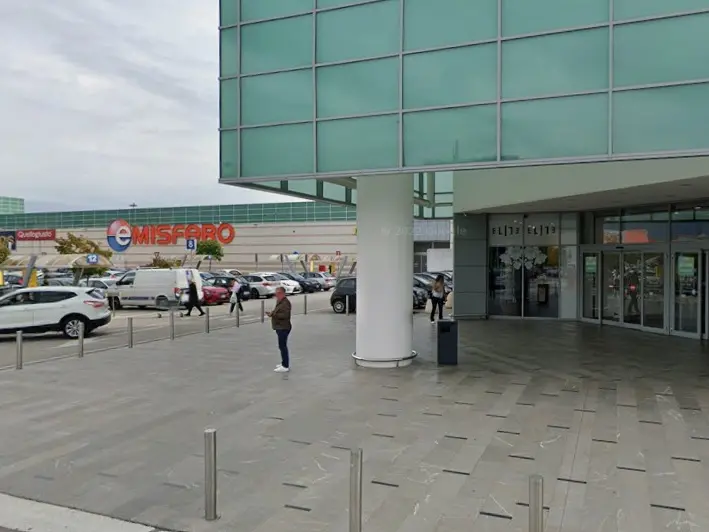 Il centro commerciale Emistero