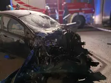 L'auto del giovane dopo l'incidente