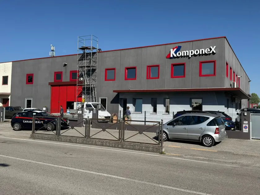 L’impalcatura da cui è caduto l’operaio a Ponte di Piave