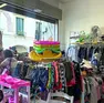 Il negozio d’usato Baby Boom in via Antonio Canova in centro a Treviso.