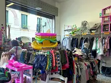 Il negozio d’usato Baby Boom in via Antonio Canova in centro a Treviso.