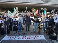 Una protesta dei lavoratori della Fenice contro la nomina di Beatrice Venezi