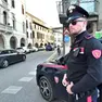 Carabinieri in centro a Conegliano