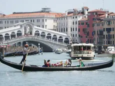 Primo maggio in Veneto, quasi 280mila lavoratori non si fermano