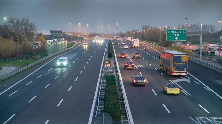 Le chiusure autostradali sono legate ai lavori sulle barriere di sicurezza