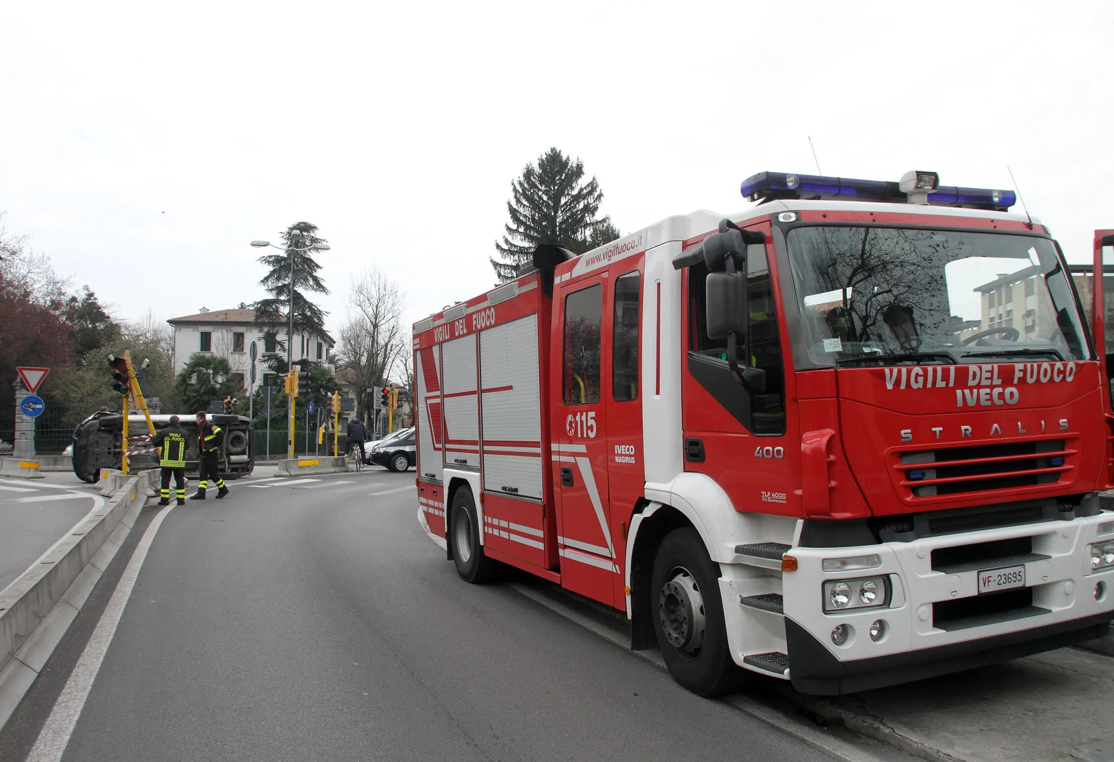 Incendio in casa, morta una donna