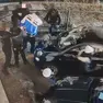 Un frame del video che ha ripreso l’aggressione a Francesco Favaretto (al centro con il giubbotto bianco e blu) in via Castelmenardo