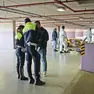 Polizia locale e responsabili del parcheggio durante lo sgombero di aprile del park Dal Negro