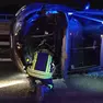 L'auto ribaltata in A27