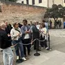 La coda fuori da Santa Caterina per la mostra di Goldin