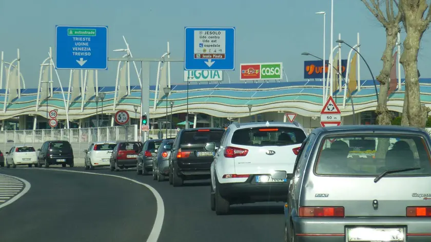 Code in uscita da Jesolo traffico