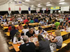 Il capannone della Festa dea sardea in un'edizione precedente
