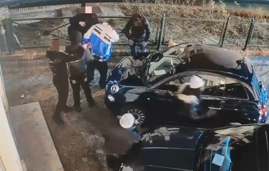 Omicidio Favaretto, lacrime e scuse dal papà dell’aggressore