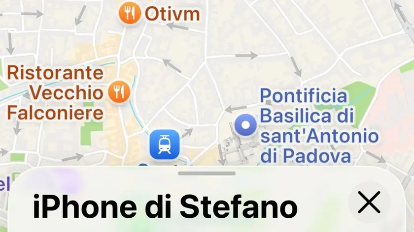 La schermata della localizzazione del telefono rubato